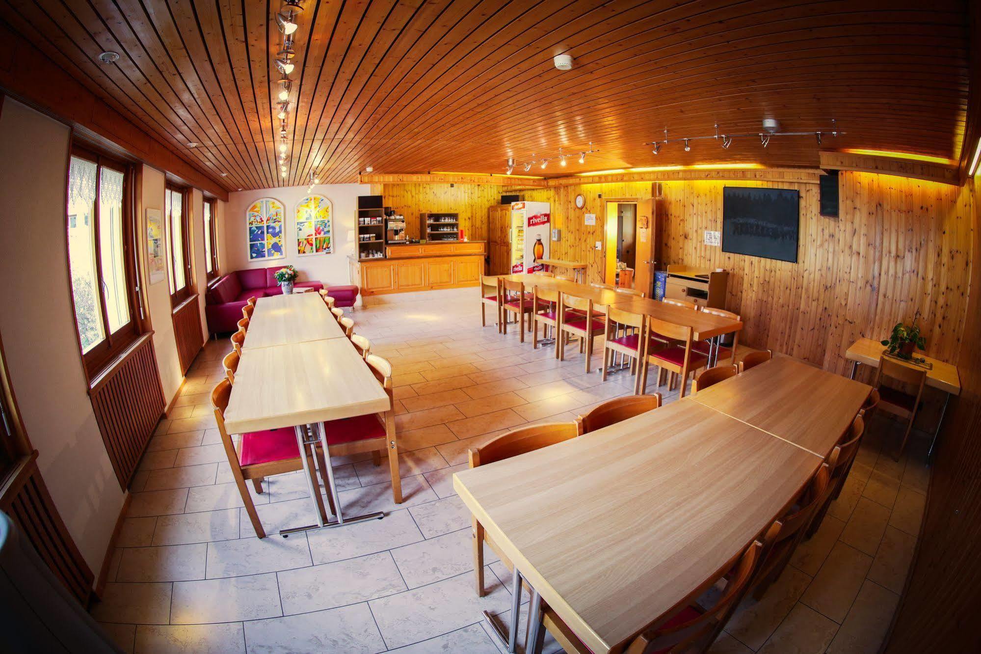 Hotel & Bildungshaus St. Jodern Visp Kültér fotó