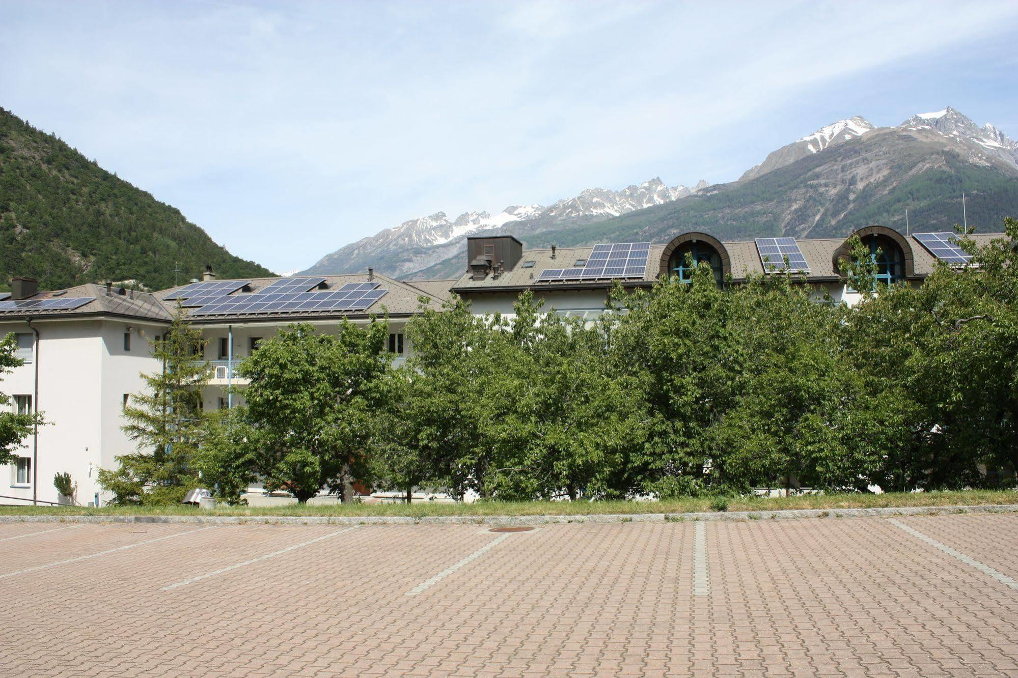 Hotel & Bildungshaus St. Jodern Visp Kültér fotó
